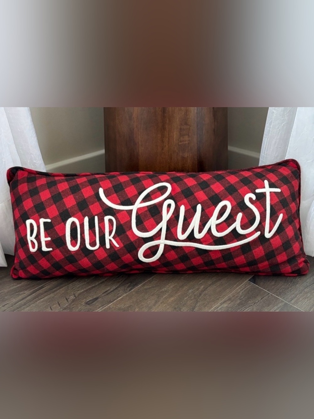Merry Christmas Embroidered script,MERRY print, buffalo plaid trim,rectangle